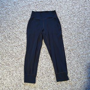 Lululemon cropped pants